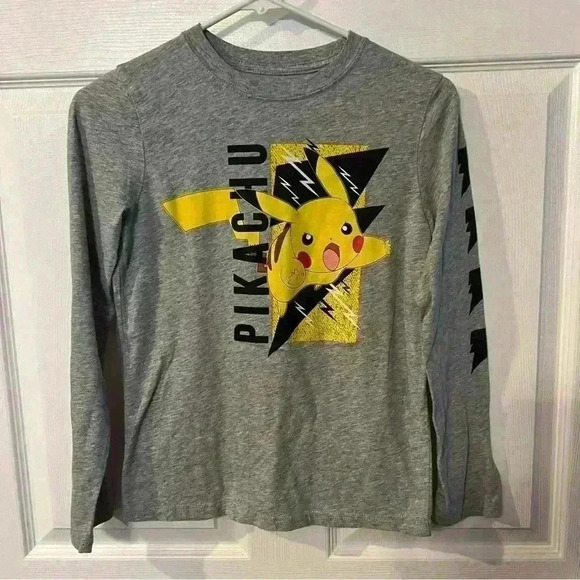 Pokémon Pikachu Long Sleeved T Shirt Youth Medium - Picture 1 of 4